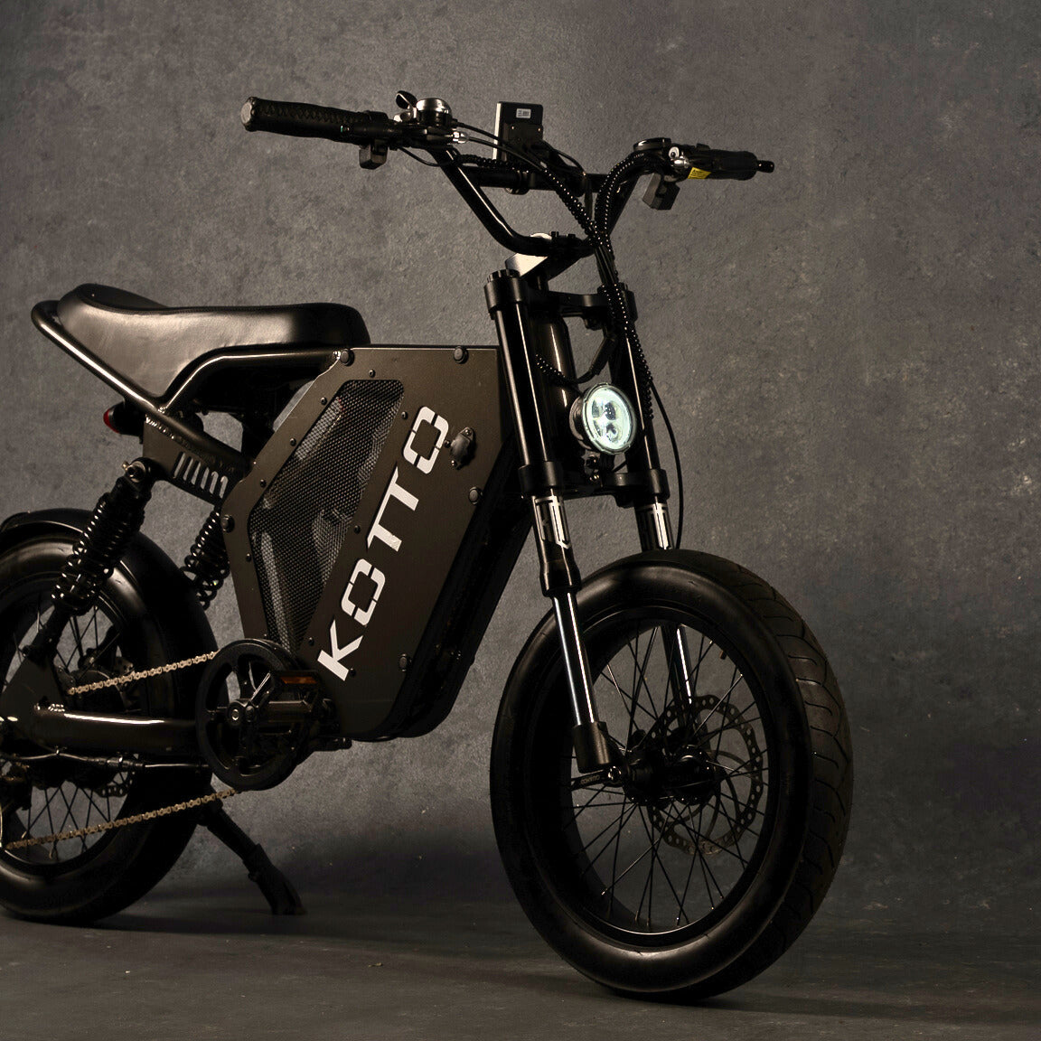 KOTTO 750L Electric Bike - REVRides