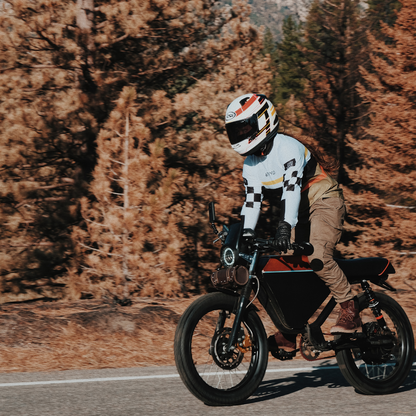 ONYX RCR STREET Electric Motorbike - REVRides